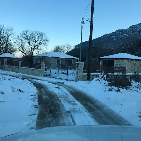 το πετρινο σπιτι του καστρη! με θεα τα μετεωρα * Καλαμπάκα