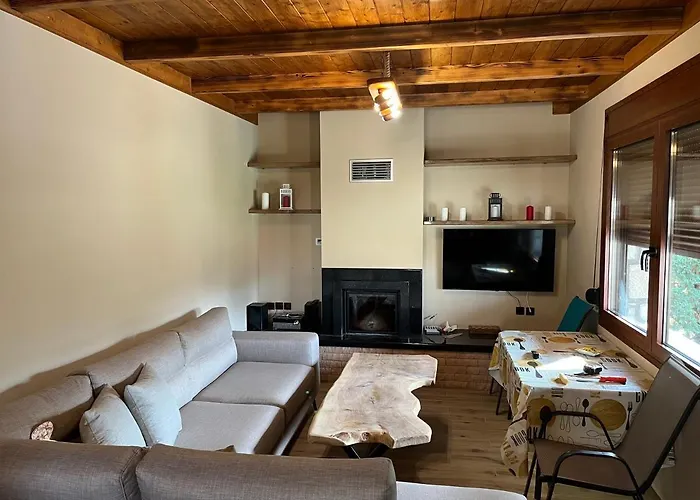 το πετρινο σπιτι του καστρη! με θεα τα μετεωρα *